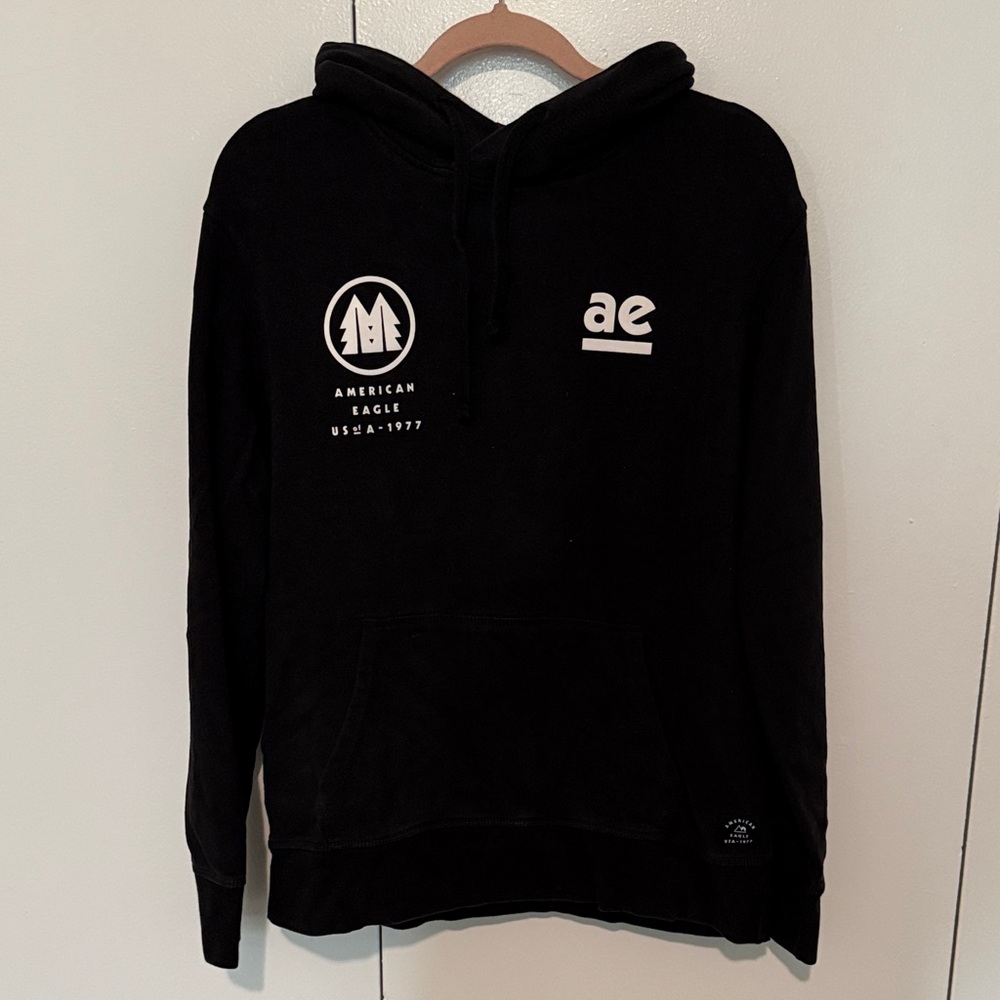 American Eagle Outfitters Black Hoodie Sweater